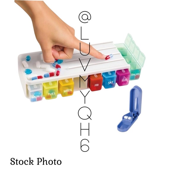 Weekly Pill Sorter and Organizer - Picture 3 of 3